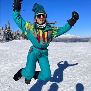 Retro ski outfit
